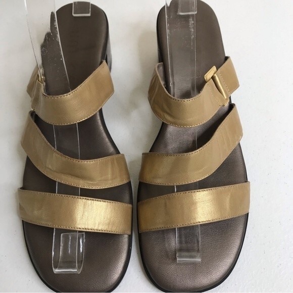 Unisa Gold Three Strap Block Heel Leather Sandal Women Size 8 Made in Brazil - Picture 2 of 16